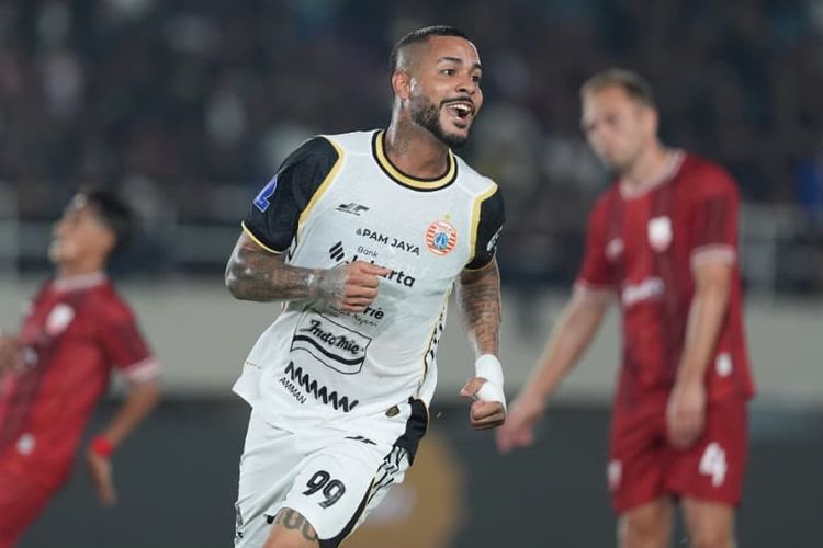 Rumah Kedua Persija di Stadion Manahan Solo