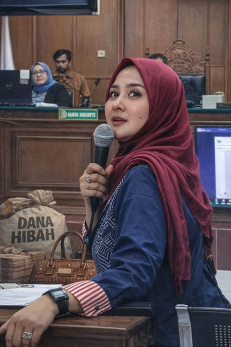 Memang Suek, Uang Rakyat Dihamburkan Macam Uang Nenek Moyangnya